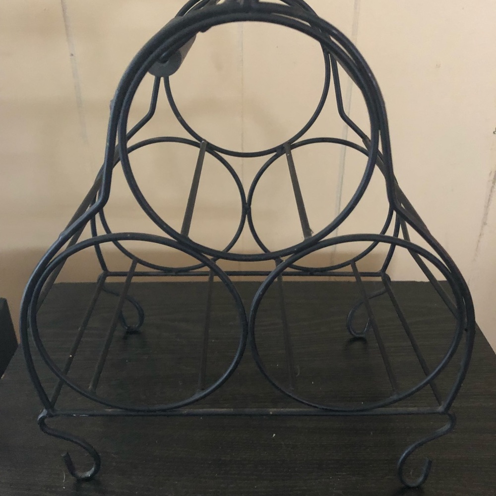 Wine holder